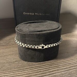 David Yurman box chain bracelet. Brand new never worn.7.5 in length and 5mm.